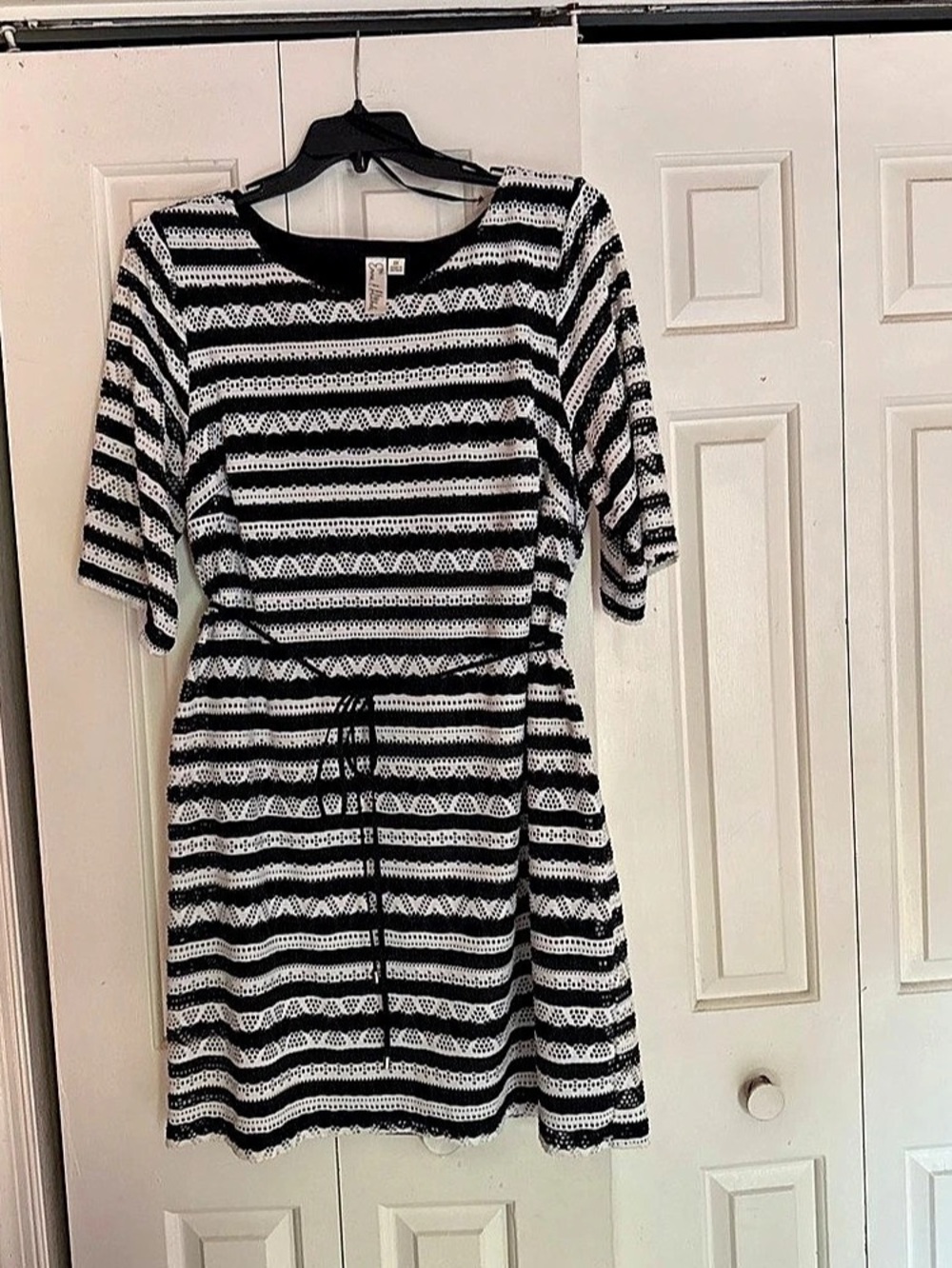 Emma & Michele Striped Mini Dress in Black & White Size 2X Like New